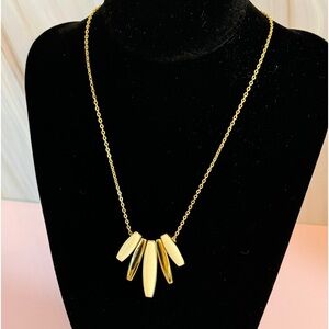Napier Stunning Vintage Gold-tone and Enamel Necklace